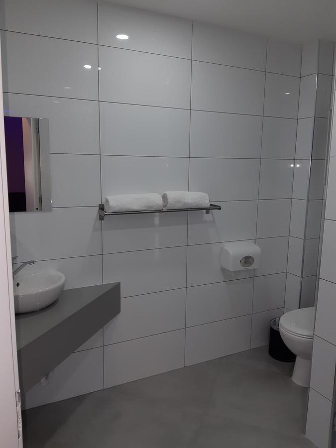Spat Business Holon Exterior photo